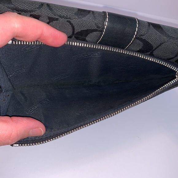 Vintage Coach Hamptons Black Signature Stripe Envelope Wallet - Picture 17 of 17